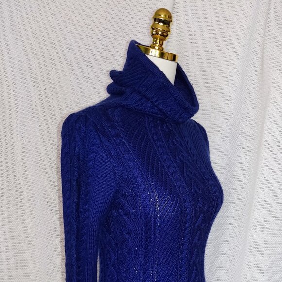 Blue cable knit sweater mini dress - Picture 4 of 14
